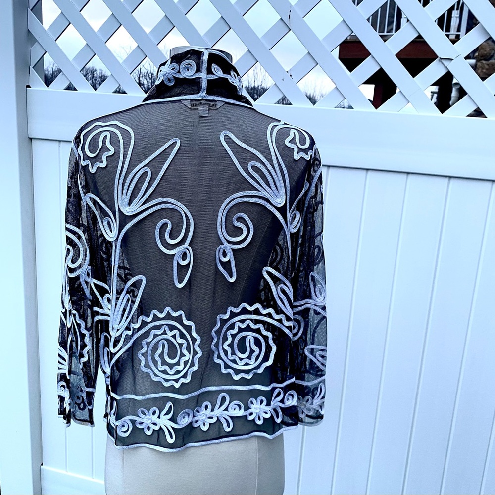 🌹HP🌹Travel Smith Woman’s Sheer Black Bolero Jacket with White Swirl Appliqués - Picture 10 of 14